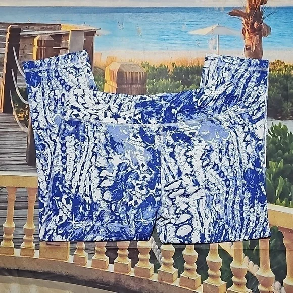 Boston Proper Capri Leggings Size Small - Picture 7 of 7